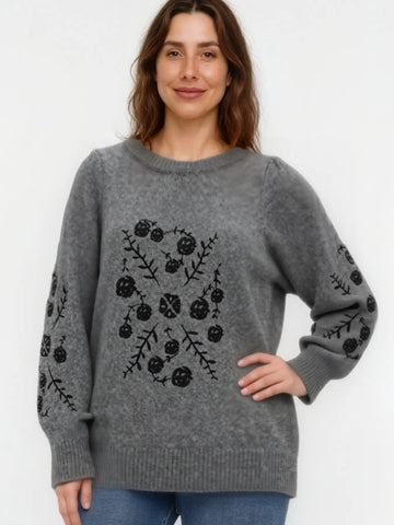 VMCJUTA - Strikbluse med Broderier