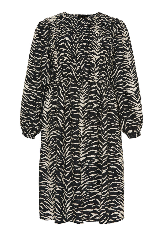OxLong 62927 - Kjole med smock