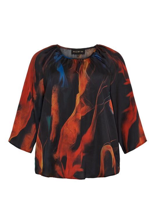 Bluse med rynkedetaljer i halsen og 3/4-ermer