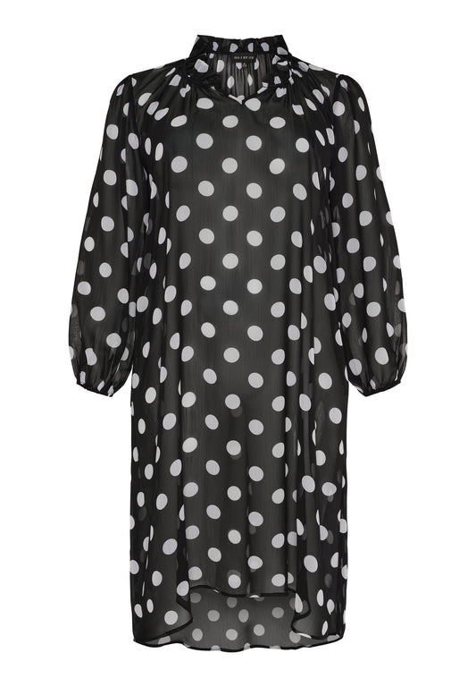 OX Long Dress LS w Flair Neckline