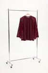 AnInda 499 - Sporty Bluse med Blondeærmer