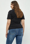 PeNina - T-shirt med V-hals og knude-detalje