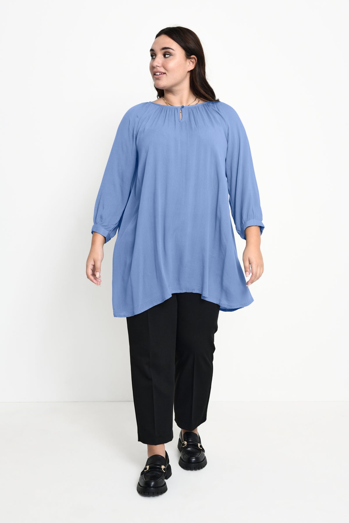 Tunic i viscose fra Kaffe Curve-Pluspige