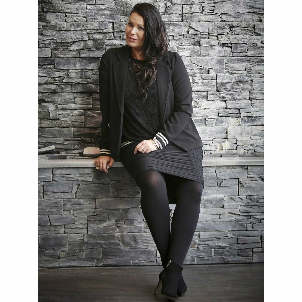 Basis skirt fra Zoey!-Pluspige