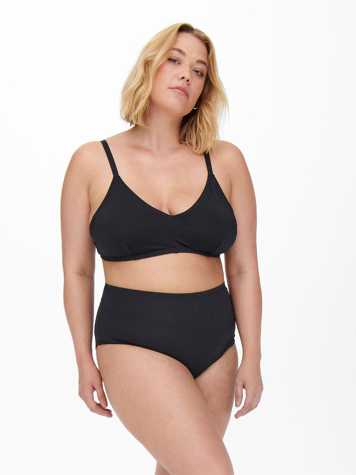 Elly bikini-top fra Carmakoma-Pluspige