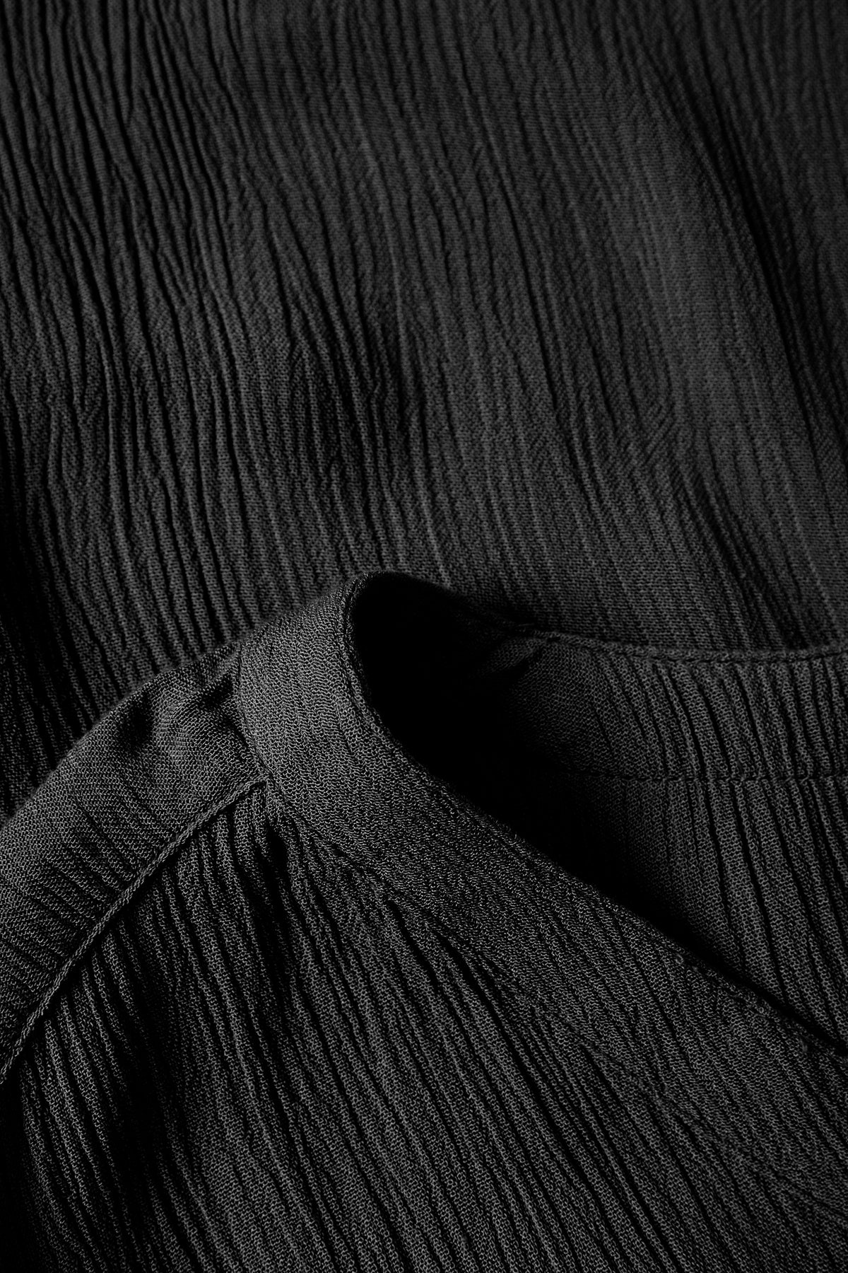 Bluse i crepe-viscose fra Kaffe Curve-Pluspige