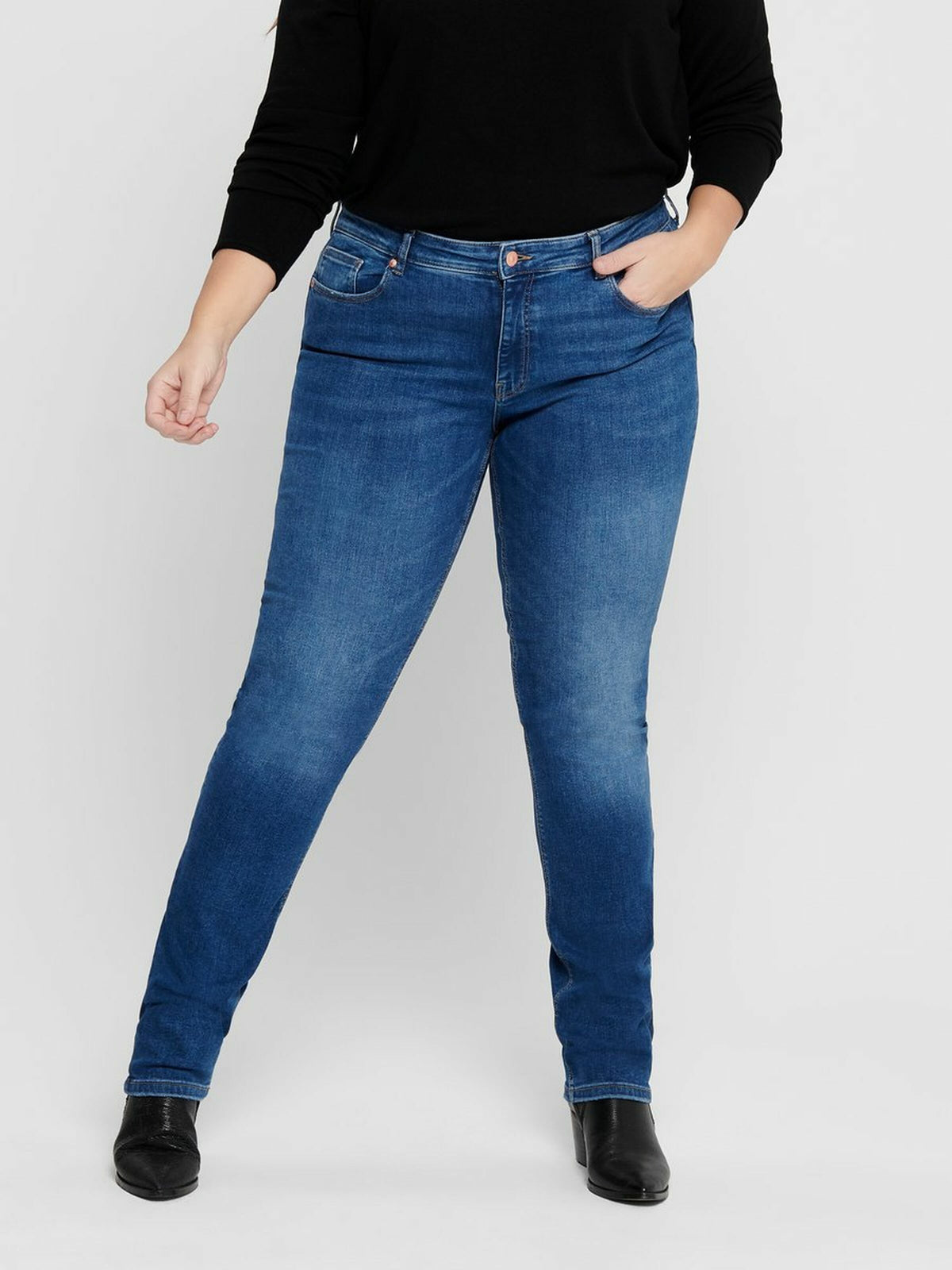 Jeans med lige ben fra Carmakoma!-Pluspige