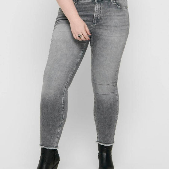 Cool grå ankeljeans fra Carmakoma-Pluspige