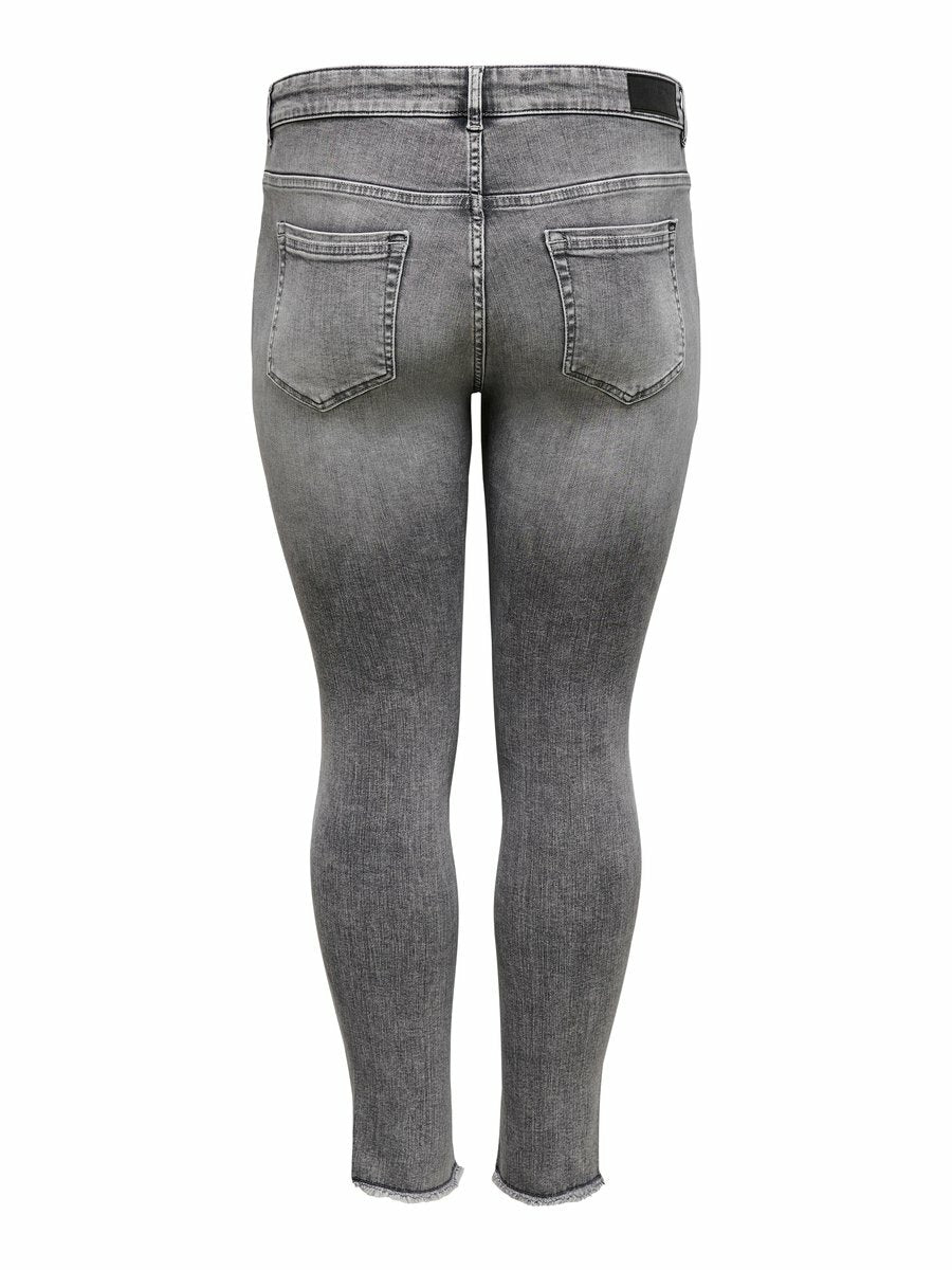 Cool grå ankeljeans fra Carmakoma-Pluspige