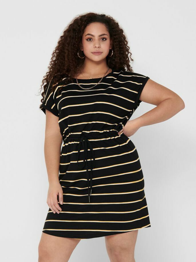 A formet kjole plus size
