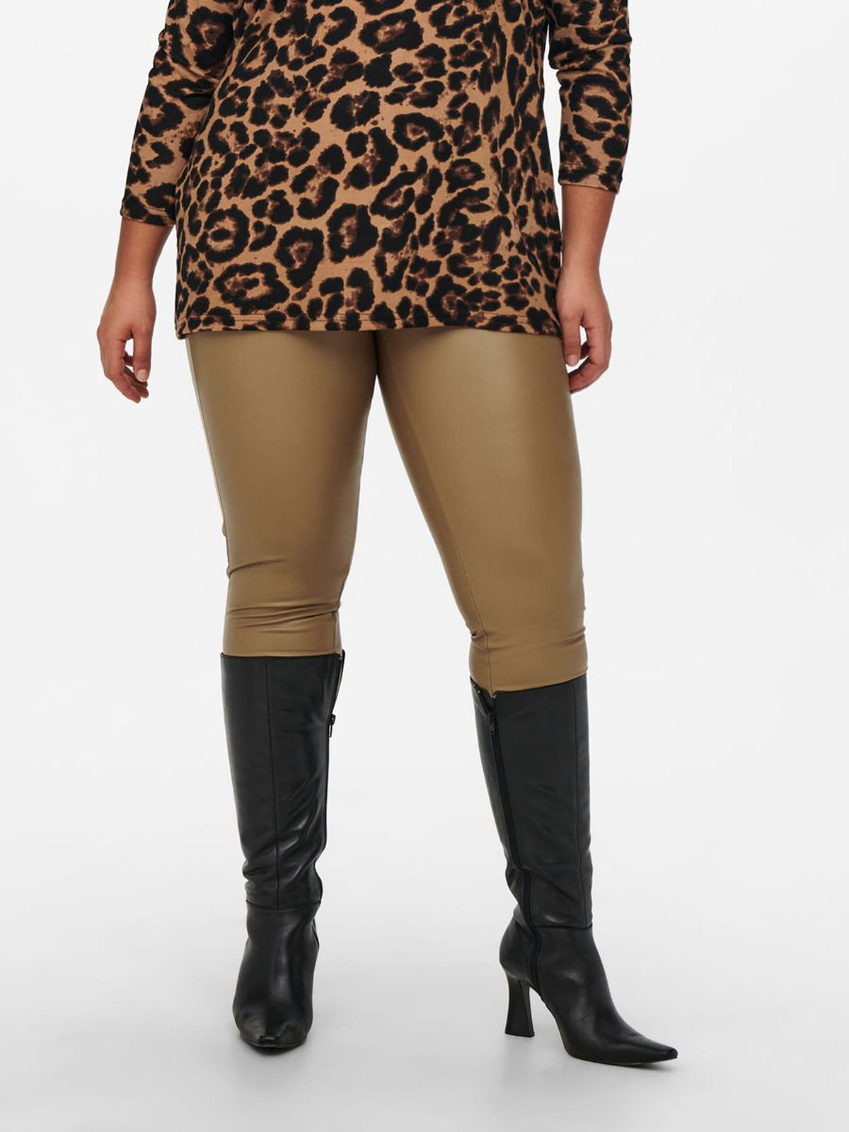 CarHanna Faux Leather Leggings-Pluspige