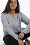 Bluse i crepe-viscose fra Kaffe Curve-Pluspige