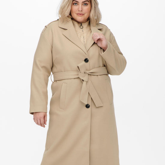 Lang trenchcoat fra Carmakoma-Pluspige