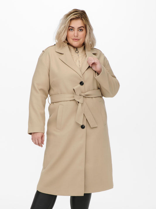 Lang trenchcoat fra Carmakoma-Pluspige