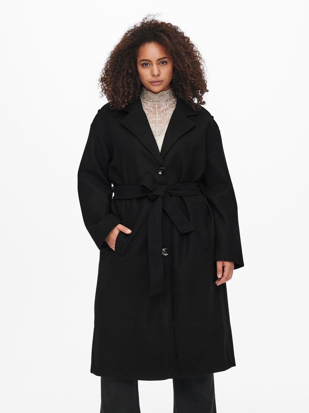 Lang trenchcoat fra Carmakoma-Pluspige