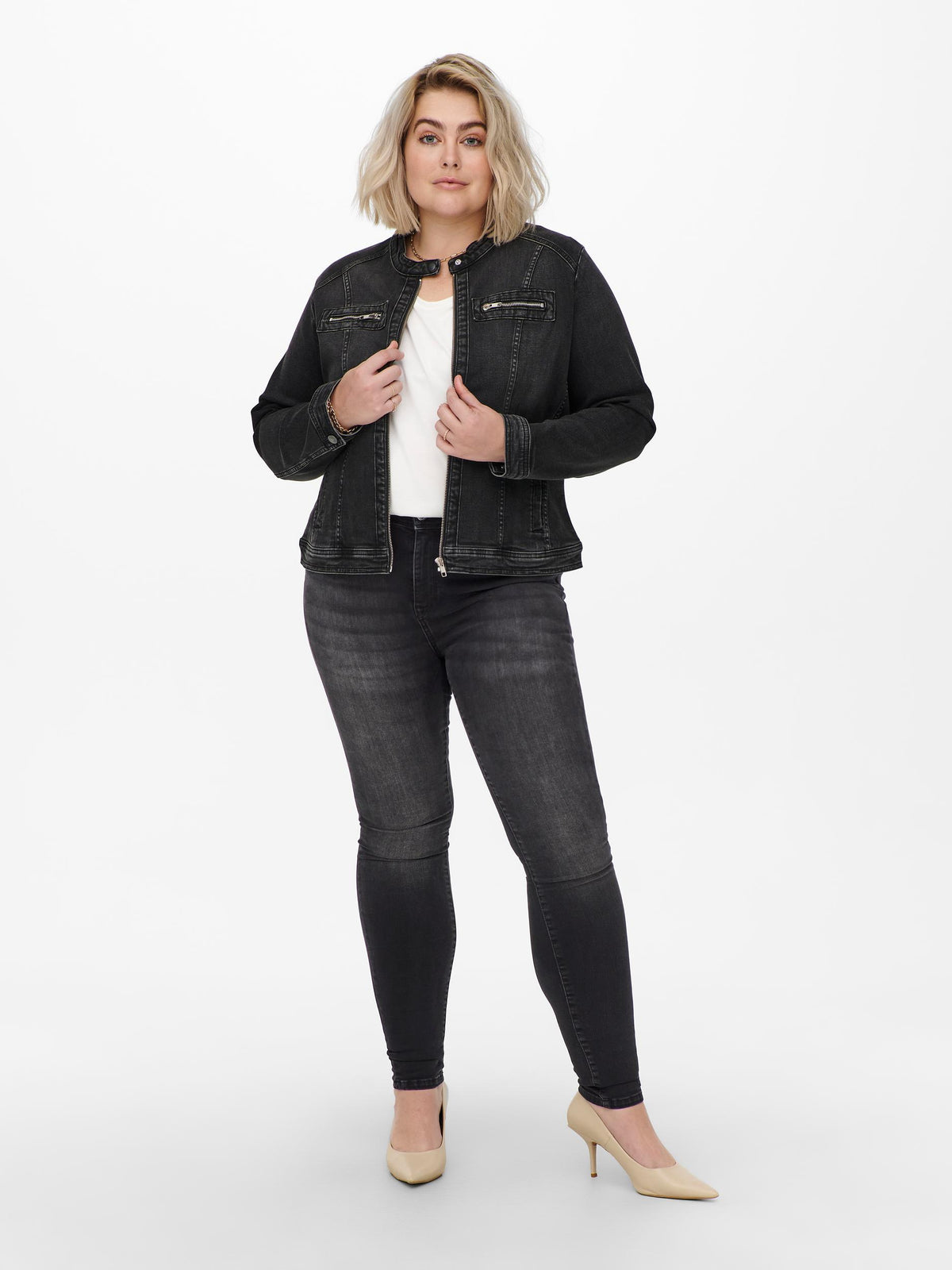 Forvaskede jeans med høj talje fra Carmakoma-Pluspige